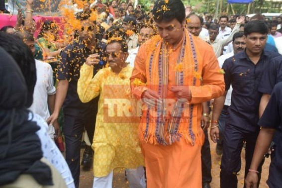 CM inaugurates 'Ram Mandir' themed pandal in Agartala